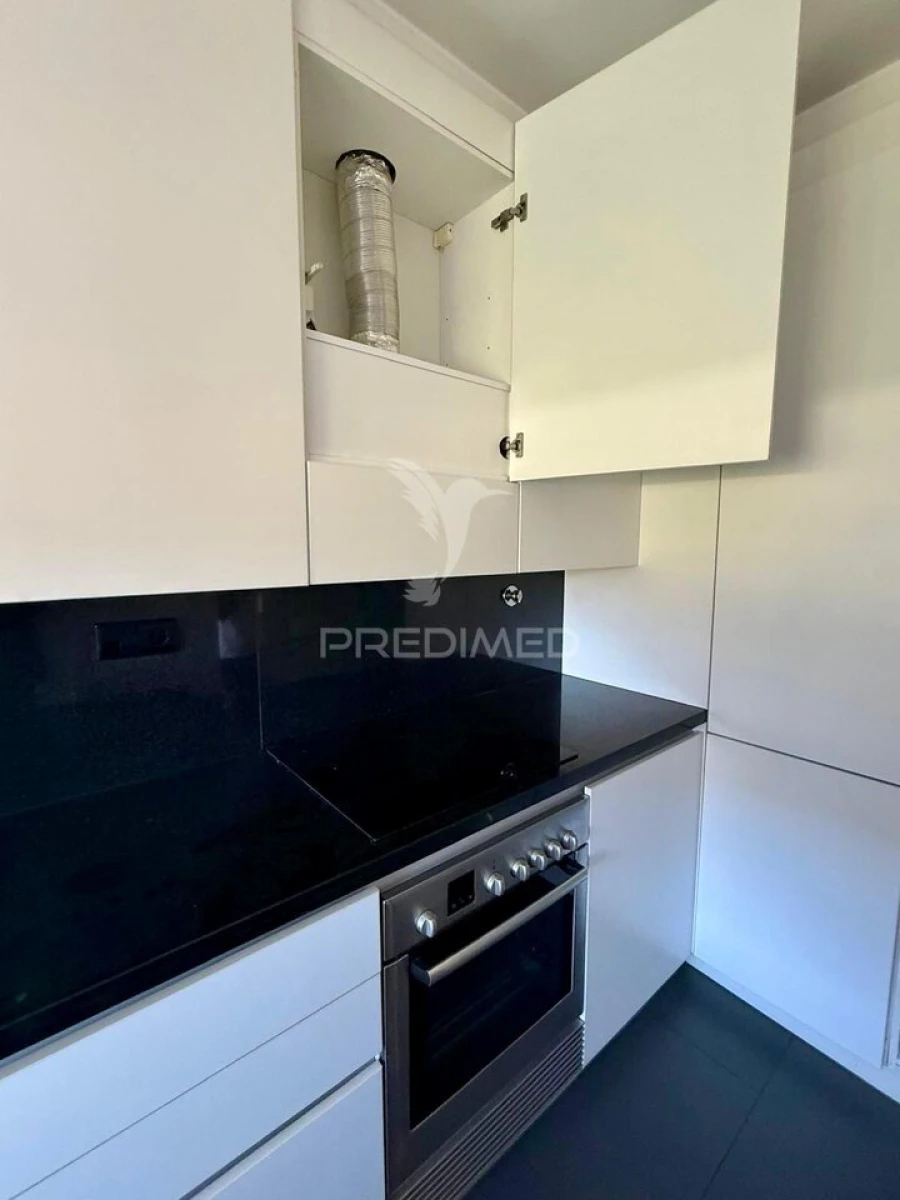 Apartamento T2 para Venda em Sacavém e Prior Velho Foto 11