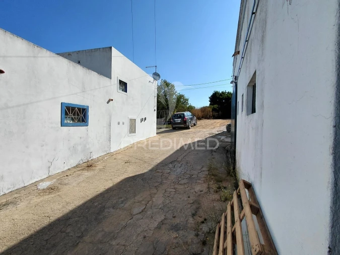 Armazém para Venda em Quelfes Foto 9