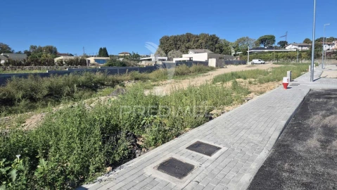 Terreno para Venda em Soutelo