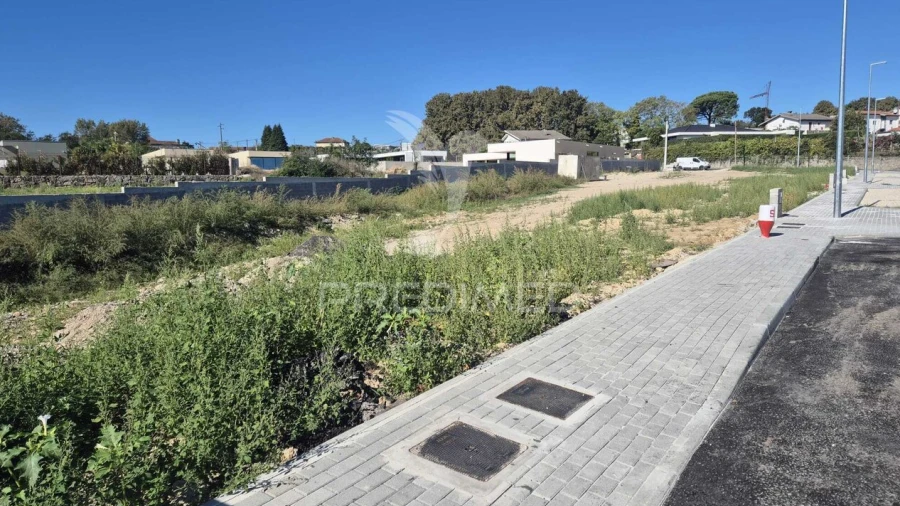 Terreno para Venda em Soutelo