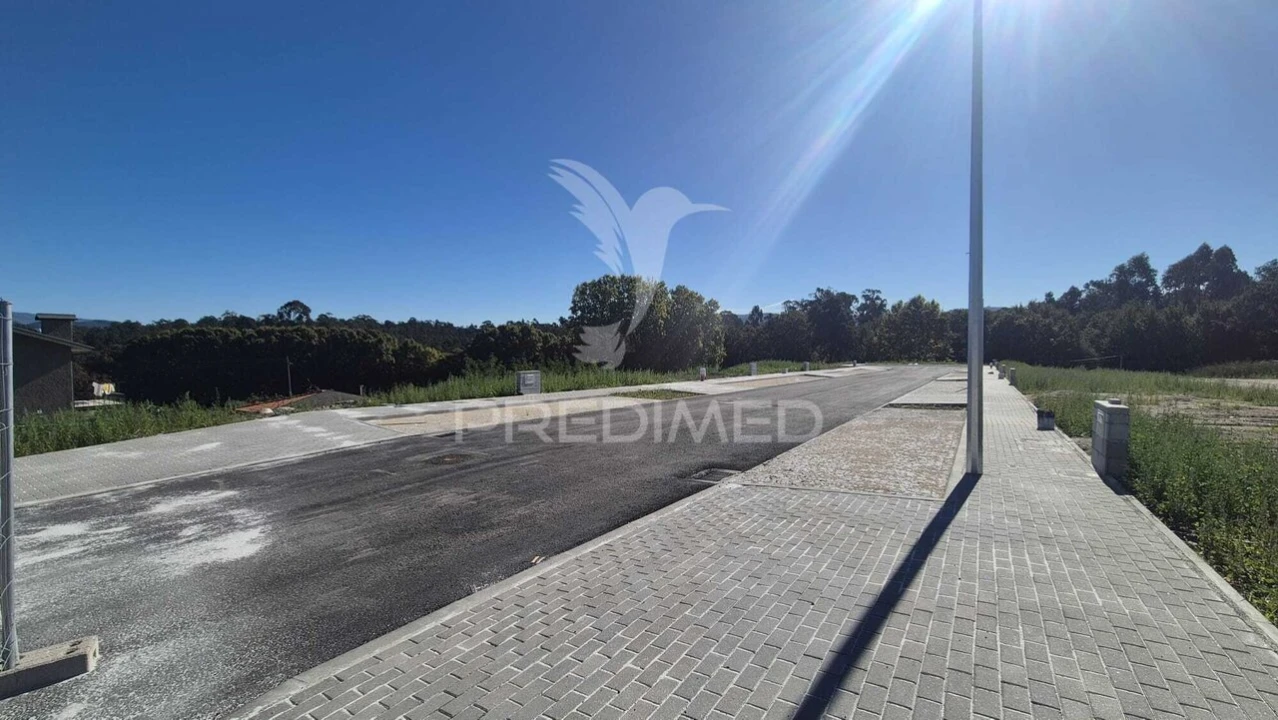 Terreno para Venda em Soutelo Foto 11
