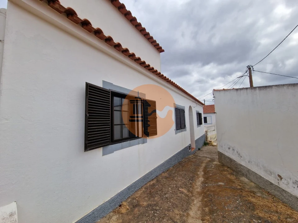 Moradia T1 para Venda em Vaqueiros Foto 13