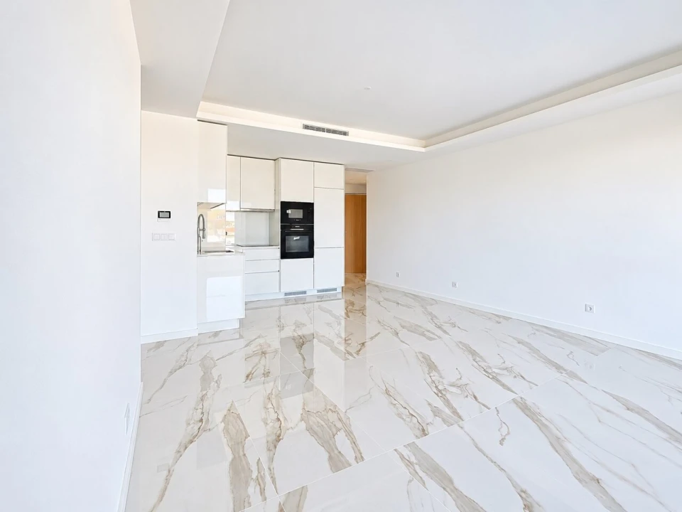 Apartamento T1 para Venda em Portimão Foto 2