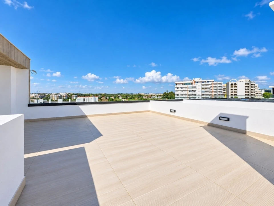 Apartamento T2 para Venda em Portimão Foto 17