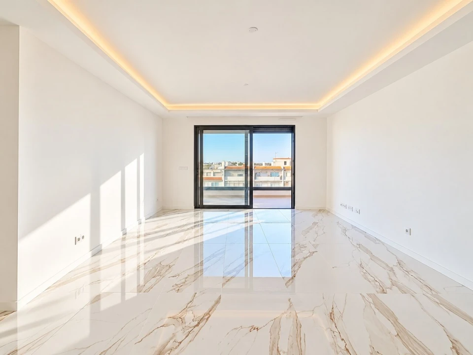 Apartamento T3 para Venda em Portimão Foto 3