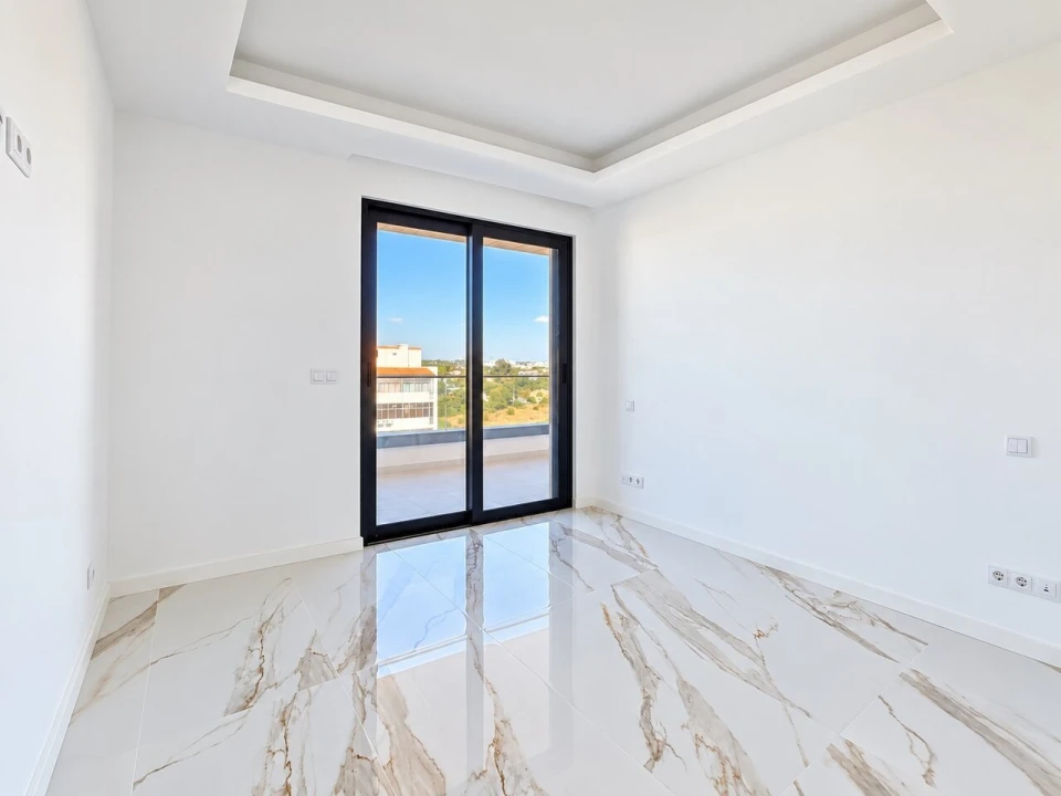 Apartamento T3 para Venda em Portimão Foto 9