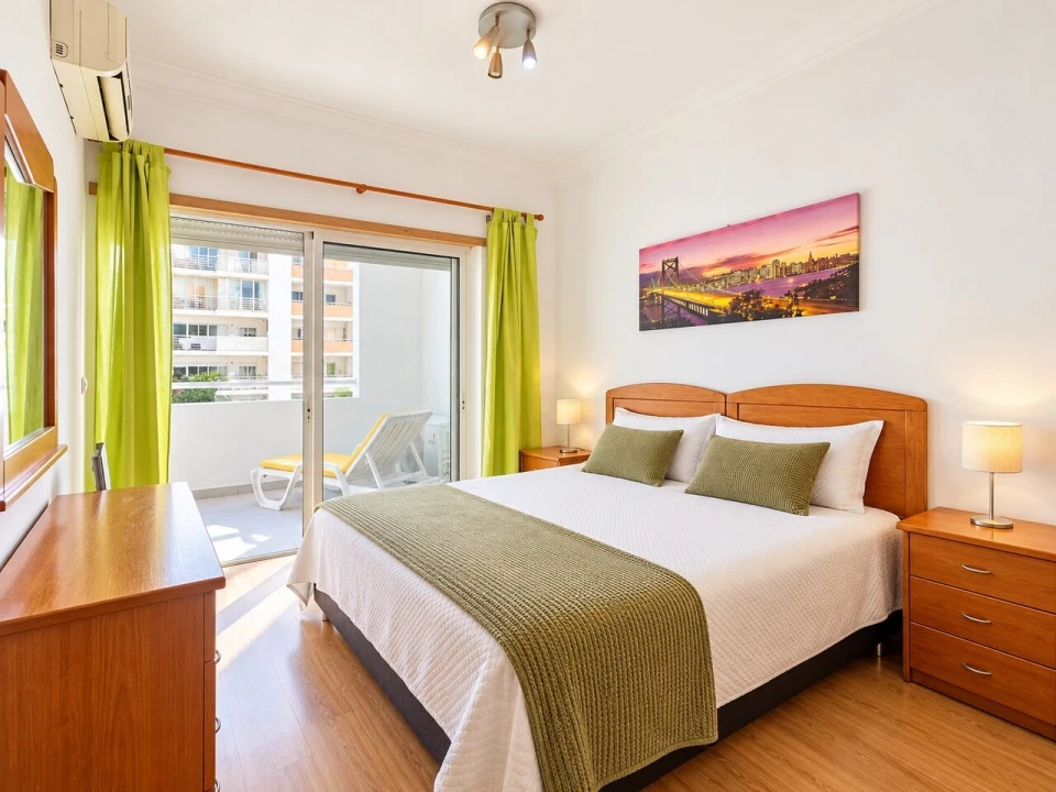 Apartamento T1 para Venda em Portimão Foto 7