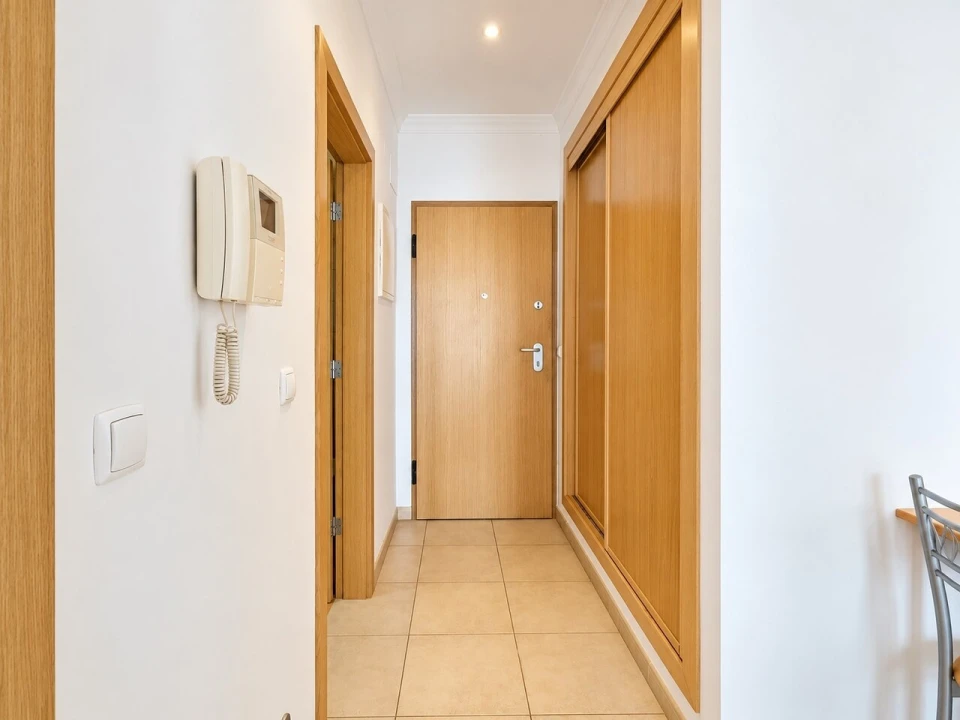 Apartamento T1 para Venda em Portimão Foto 9