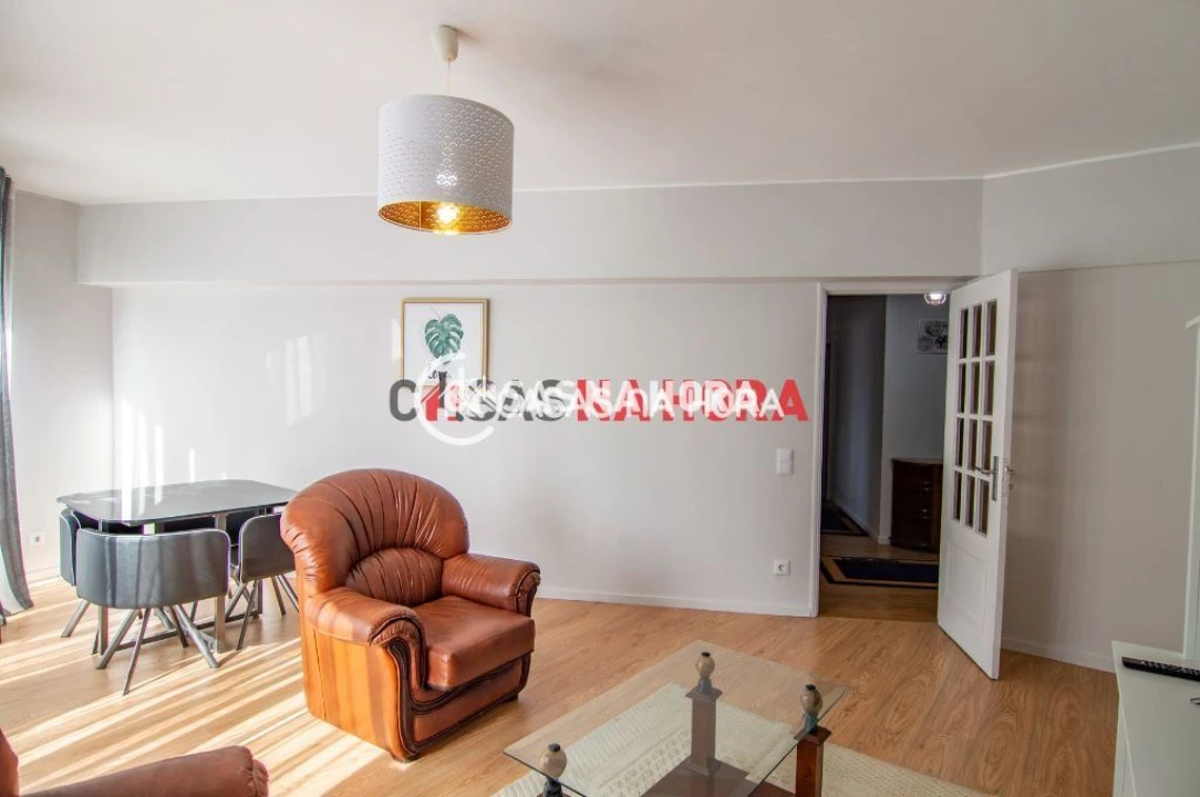 Apartamento T2 para Arrendamento em Mafamude e Vilar do Paraíso Foto 4