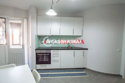 Apartamento T2 para Arrendamento em Mafamude e Vilar do Paraíso