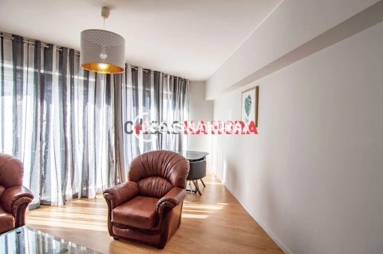 Apartamento T2 para Arrendamento em Mafamude e Vilar do Paraíso Foto 3