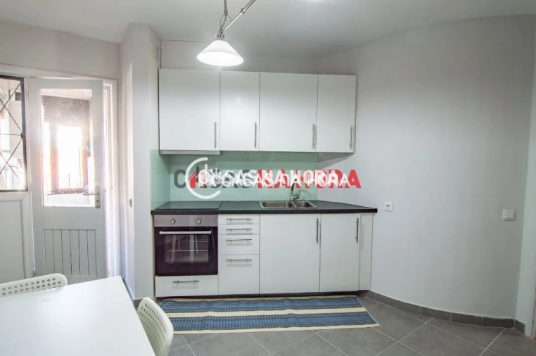 Apartamento T2 para Arrendamento em Mafamude e Vilar do Paraíso Foto 13
