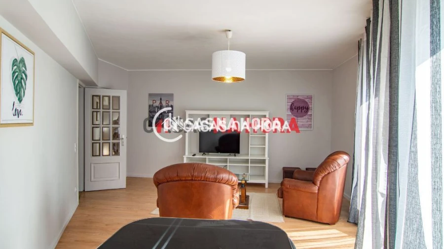 Apartamento T2 para Arrendamento em Mafamude e Vilar do Paraíso