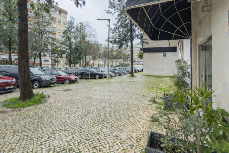 Loja para Venda em Odivelas Foto 20