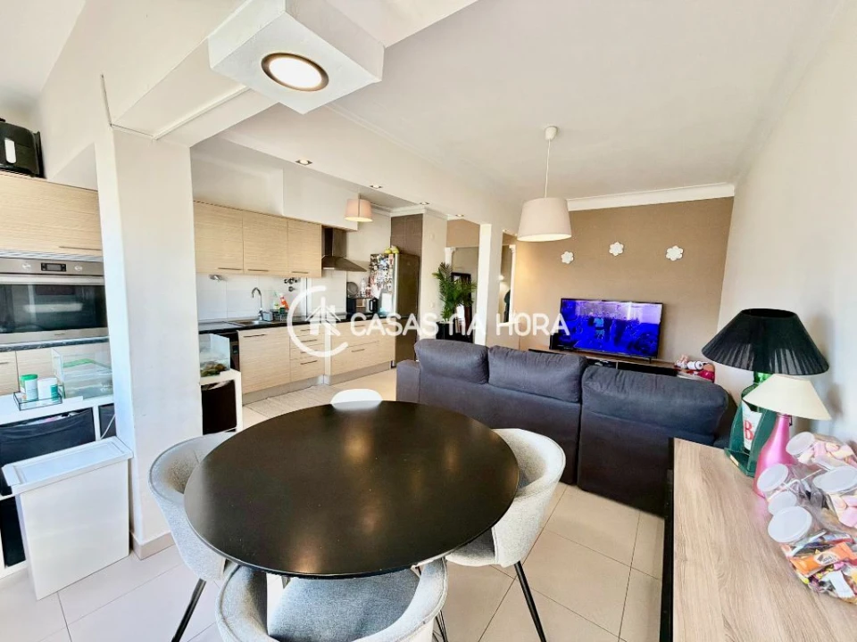 Apartamento T3 para Venda em Almada, Cova da Piedade, Pragal e Cacilhas Foto 1
