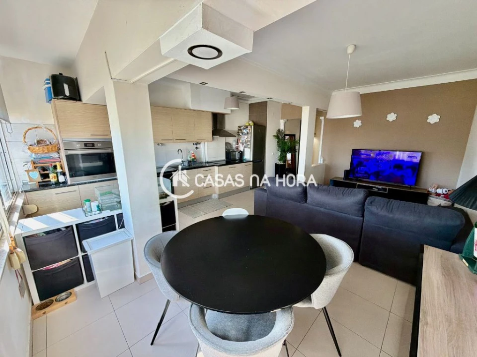 Apartamento T3 para Venda em Almada, Cova da Piedade, Pragal e Cacilhas Foto 2
