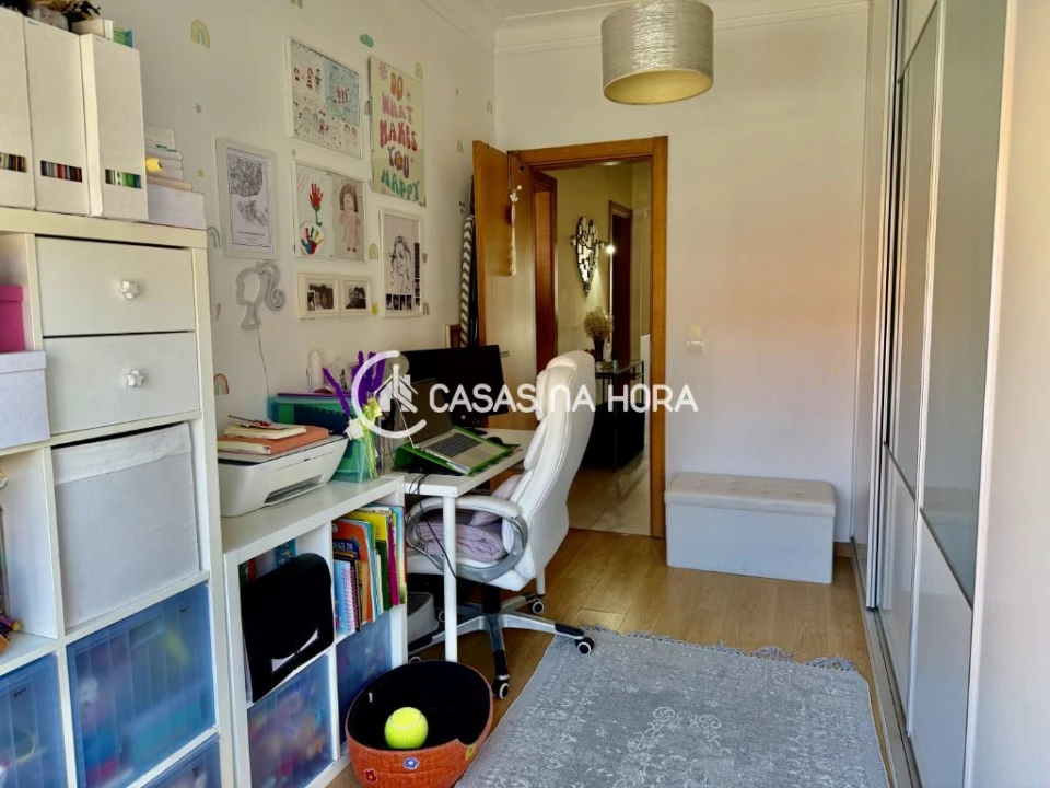 Apartamento T3 para Venda em Almada, Cova da Piedade, Pragal e Cacilhas Foto 24