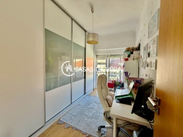 Apartamento T3 para Venda em Almada, Cova da Piedade, Pragal e Cacilhas