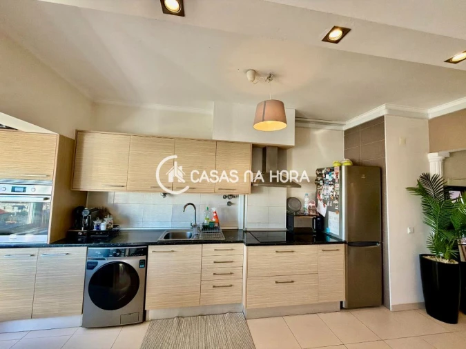 Apartamento T3 para Venda em Almada, Cova da Piedade, Pragal e Cacilhas Foto 7