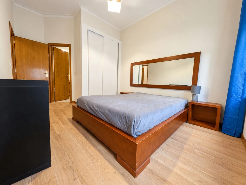 Apartamento T2 para Venda em Arcozelo Foto 1