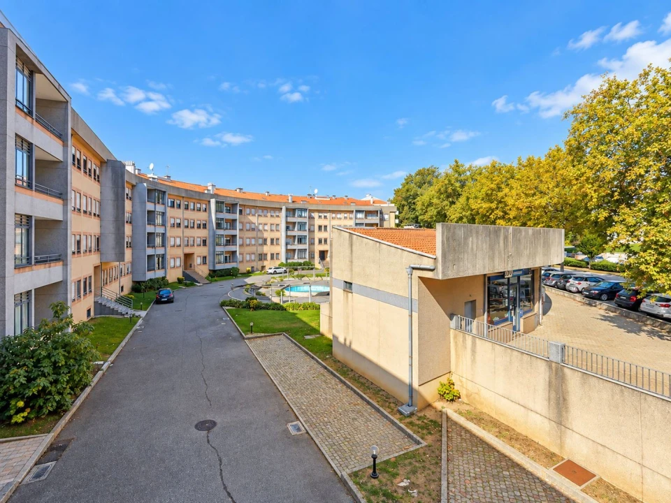 Apartamento T2 para Venda em Arcozelo Foto 16