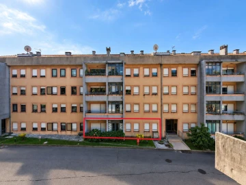 Apartamento T2 para Venda em Arcozelo