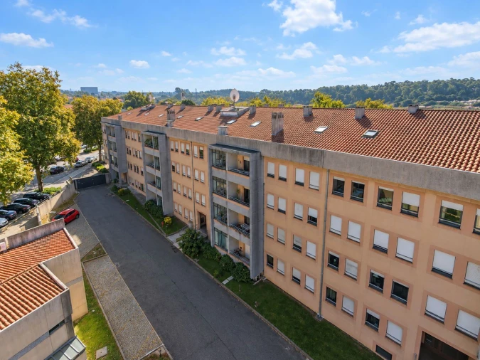 Apartamento T2 para Venda em Arcozelo Foto 14