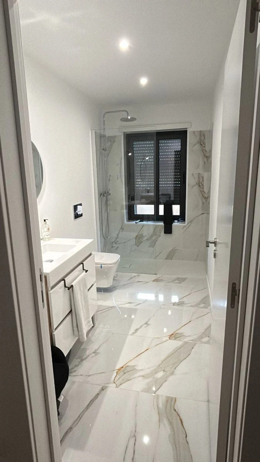 Apartamento T2 para Venda em Vilar de Pinheiro Foto 4