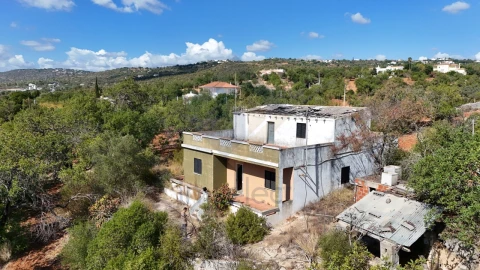 Moradia T3 para Venda em Loule (São Sebastião)