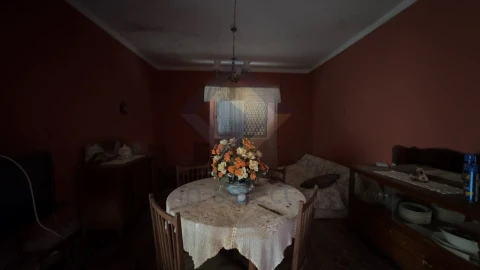 Moradia T3 para Venda em Loule (São Sebastião)