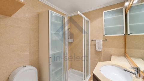 Apartamento T2 para Venda em Loule (São Clemente)