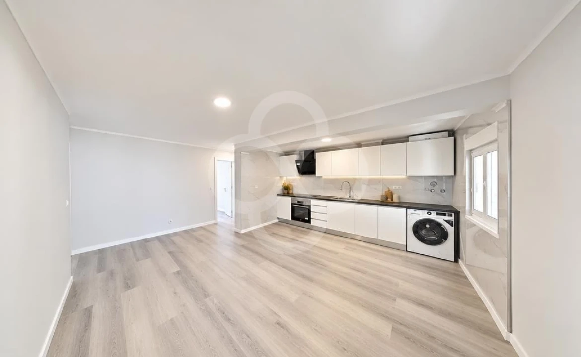 Apartamento T3 para Venda em Laranjeiro e Feijó Foto 15