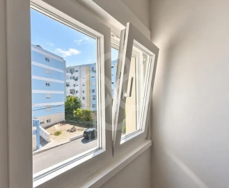 Apartamento T3 para Venda em Laranjeiro e Feijó