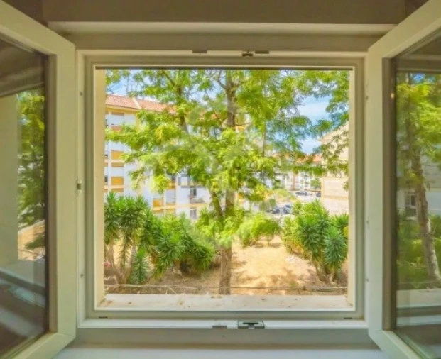 Apartamento T3 para Venda em Laranjeiro e Feijó Foto 16