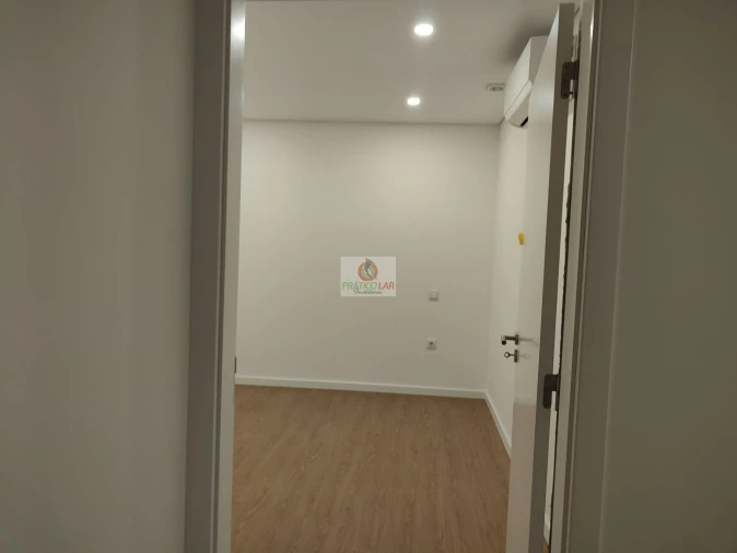 Apartamento T1 para Venda em Esgueira Foto 9