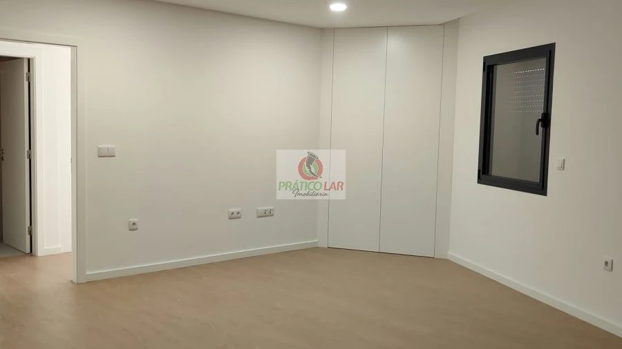 Apartamento T1 para Venda em Esgueira