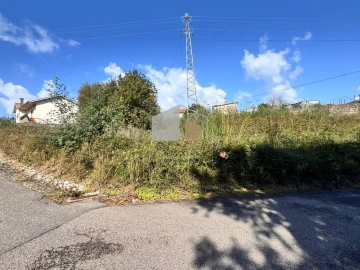 Terreno para Venda em Campos e Vila Meã