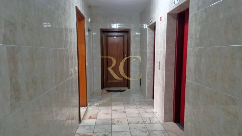 Apartamento T1 para Venda em Aguas Santas