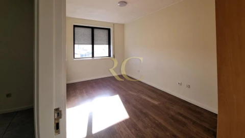 Apartamento T1 para Venda em Aguas Santas