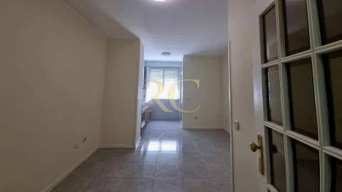 Apartamento T1 para Venda em Aguas Santas