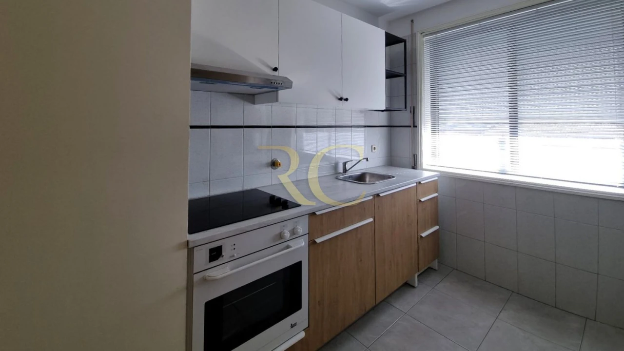 Apartamento T1 para Venda em Aguas Santas Foto 9