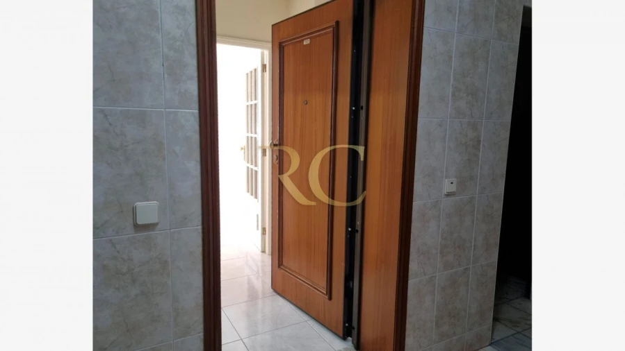 Apartamento T1 para Venda em Aguas Santas Foto 20