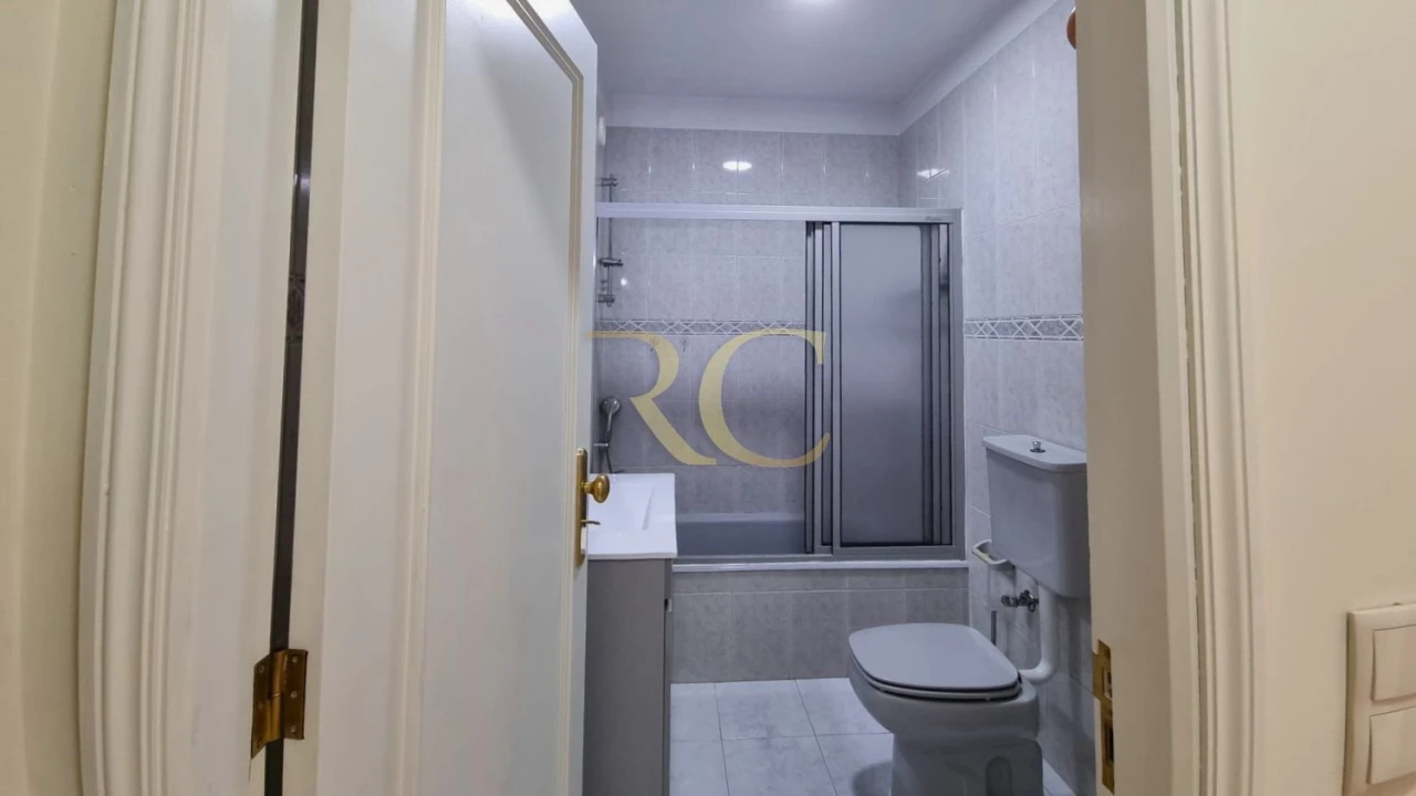 Apartamento T1 para Venda em Aguas Santas Foto 18