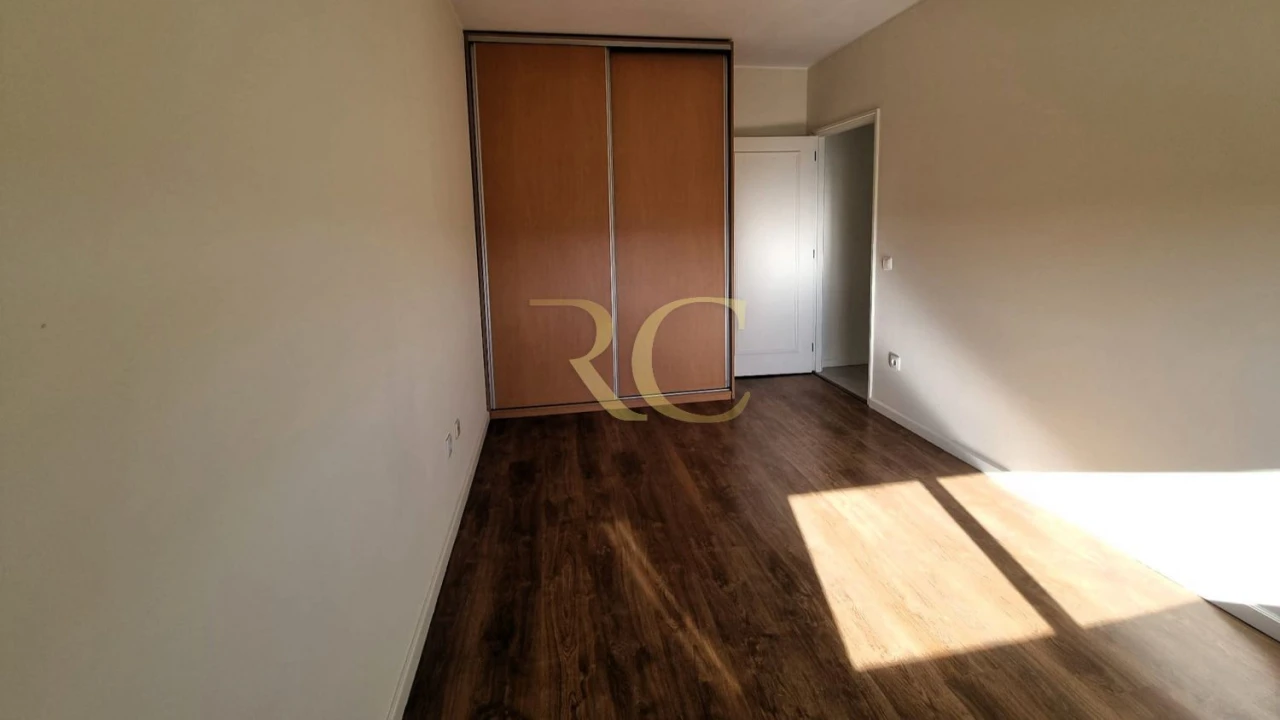Apartamento T1 para Venda em Aguas Santas Foto 14