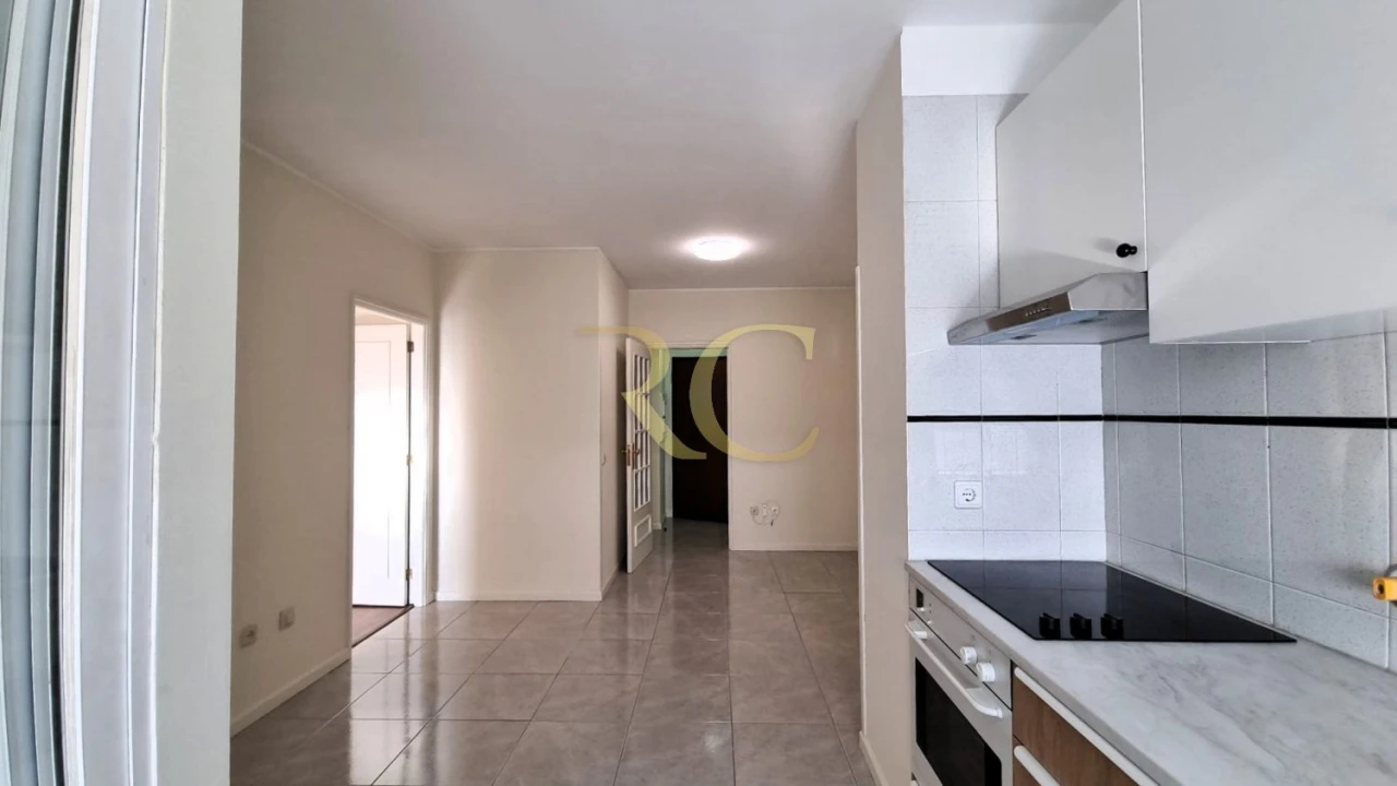 Apartamento T1 para Venda em Aguas Santas Foto 4