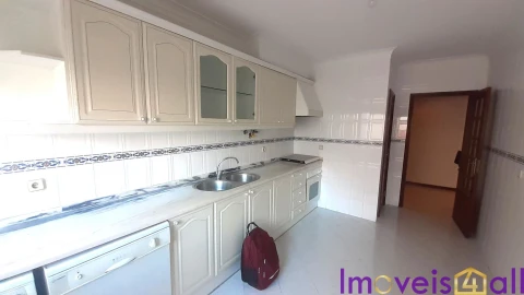 Apartamento T2 para Venda em Algueirão-Mem Martins