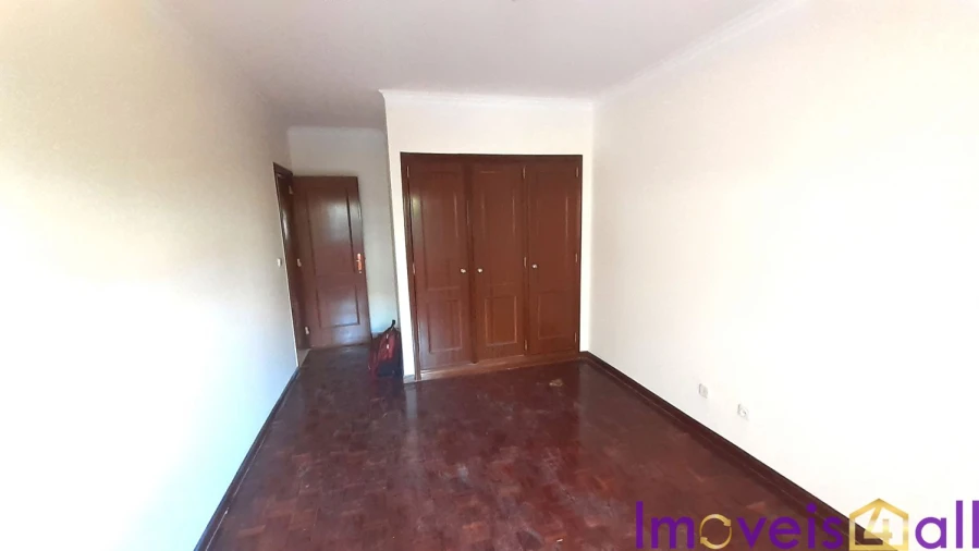 Apartamento T2 para Venda em Algueirão-Mem Martins Foto 9