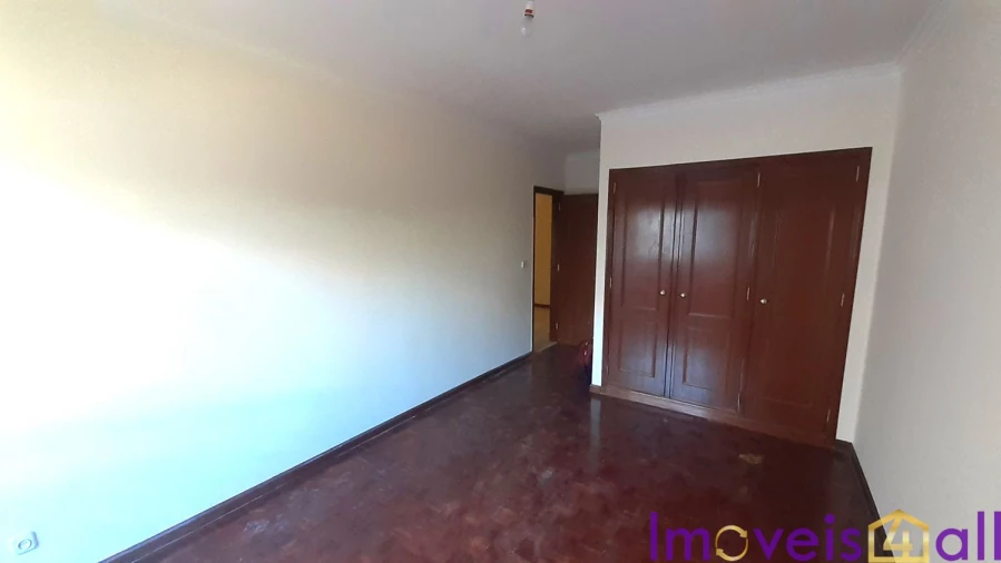Apartamento T2 para Venda em Algueirão-Mem Martins Foto 8