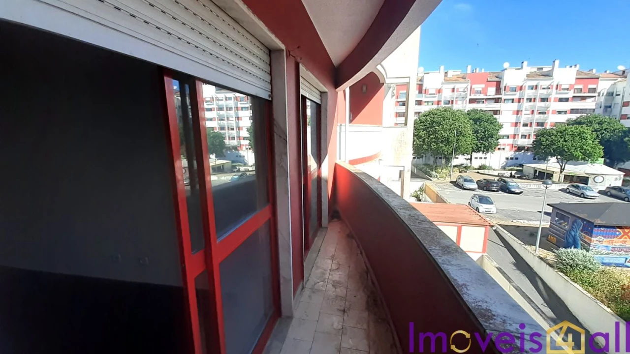 Apartamento T2 para Venda em Algueirão-Mem Martins Foto 19