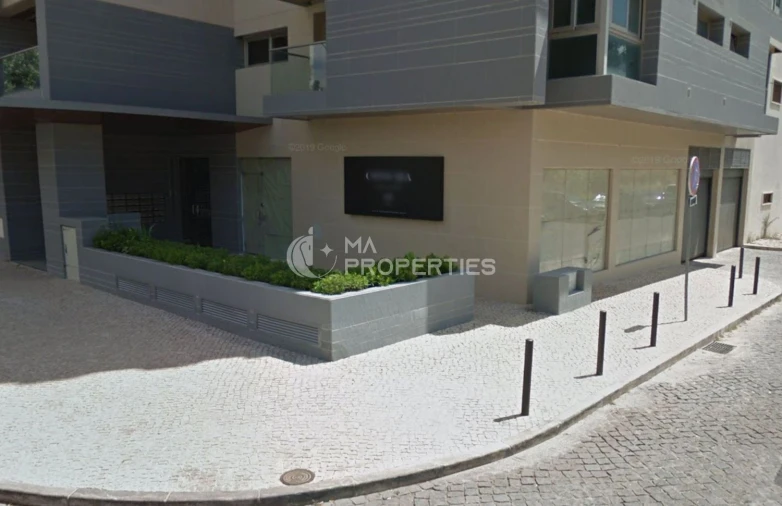 Loja para Venda em Campolide Foto 9